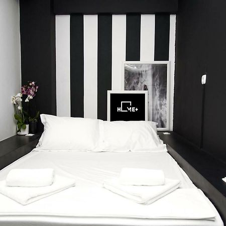 Home Plus Eleutheria Budget Room เอเธนส์ ภายนอก รูปภาพ